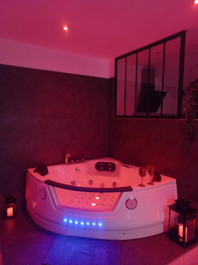 Game Room Эперне Экстерьер фото