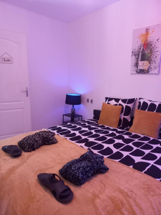 Game Room Эперне Экстерьер фото