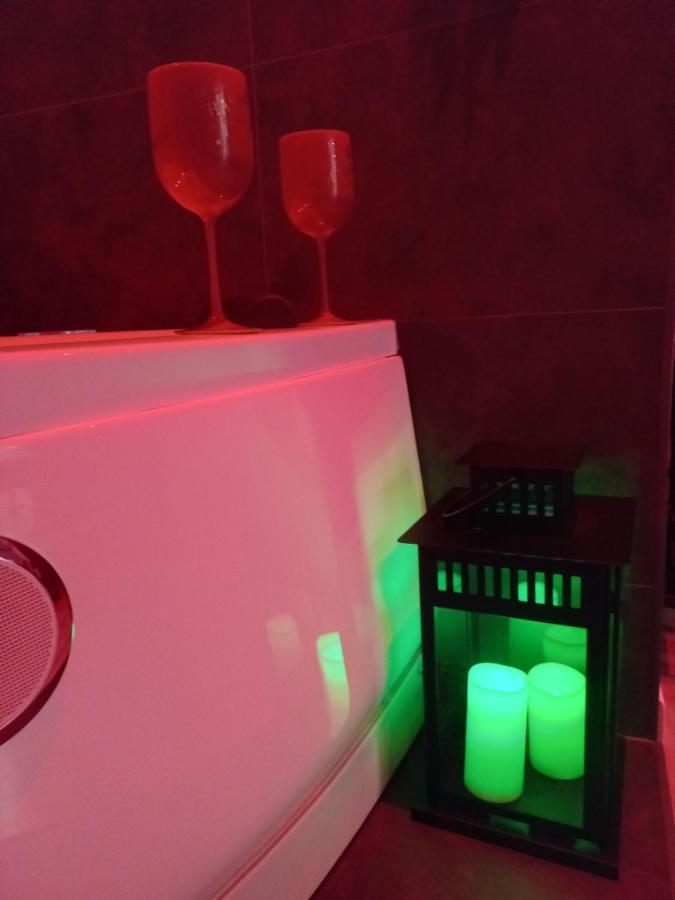 Game Room Эперне Экстерьер фото